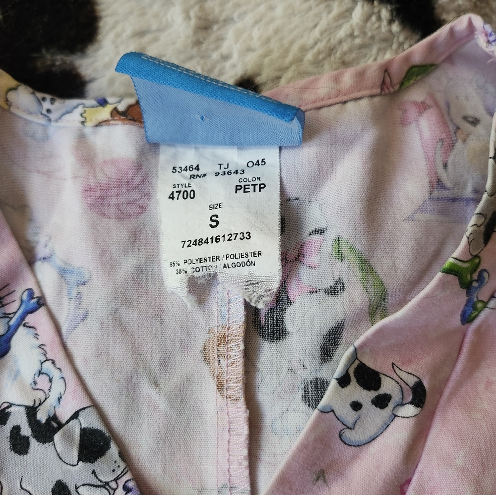 Animal Print Scrub Top - Pink - Picture 2 of 4